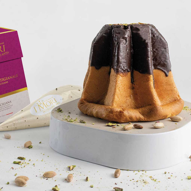 Sicilian Cassata Cream Pandoro with DOP Pistachio & IGP Chocolate by I Mori, 2.2 lb (1 kg)